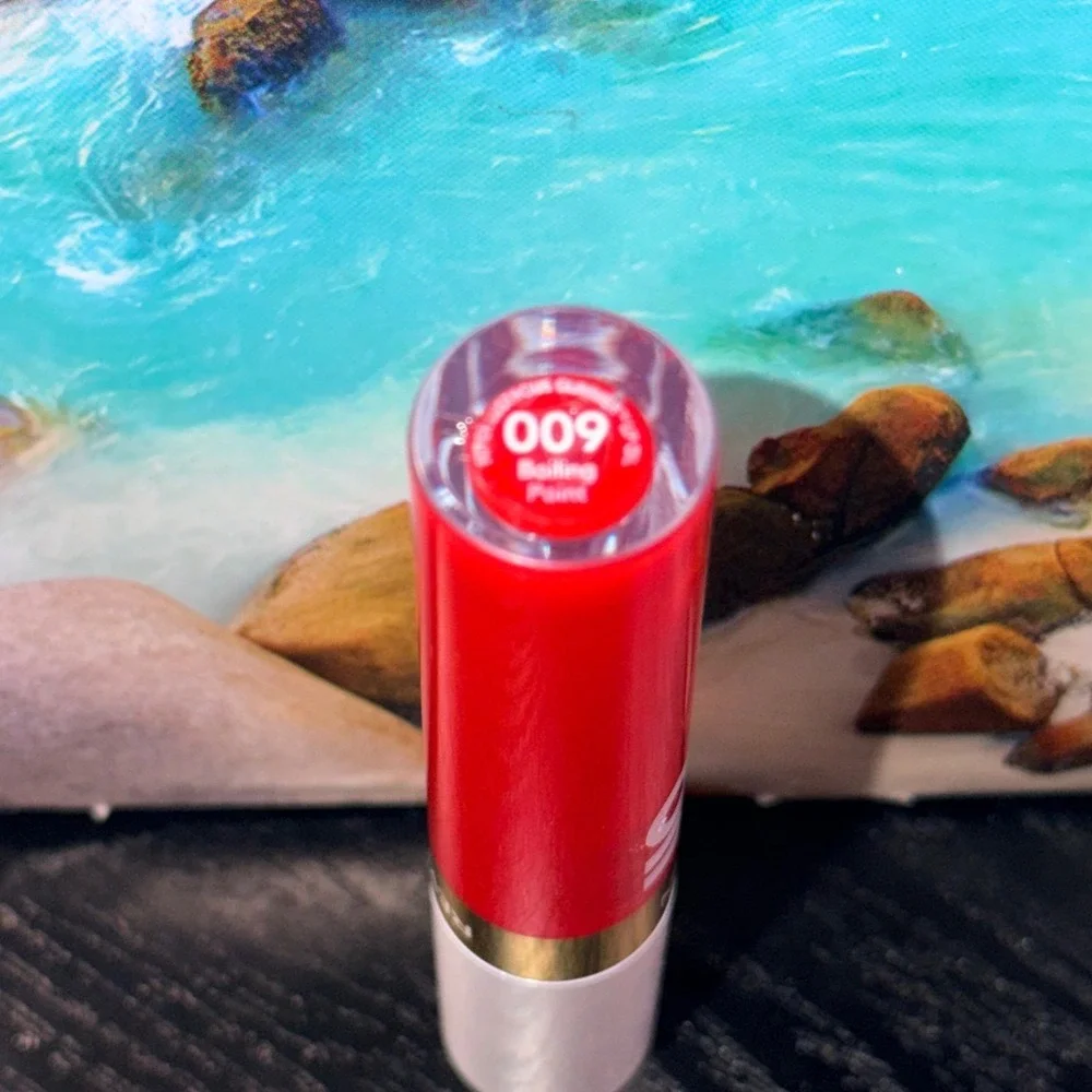 Revlon Super Lustrous Glimmer Lip Oil 009 Boiling Point Sheer Red Shimmer Gloss